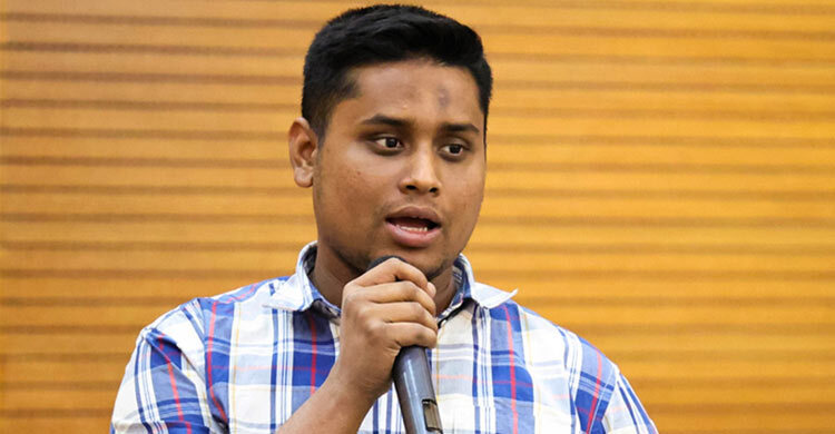 পুলিশকে রাজনৈতিক প্রভাববলয়ের বাইরে রাখতে হবে: হাসনাত